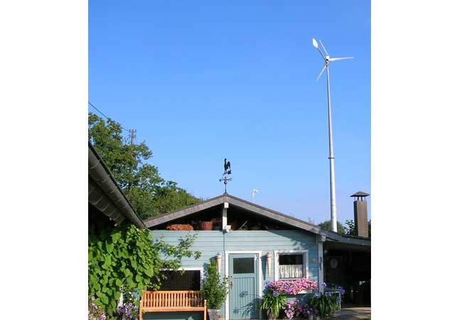 PB: Symbolbild Kleinwindkraftanlage Bildrechte: Braun Windturbinen GmbH