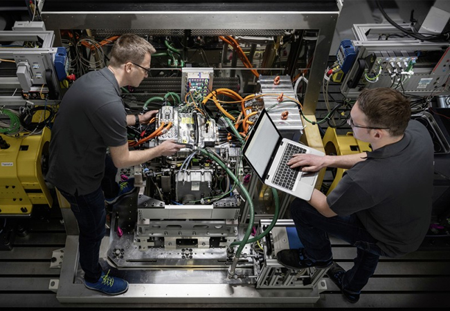 PB: Systementwicklung für die 4in1-E-Achse von Schaeffler.