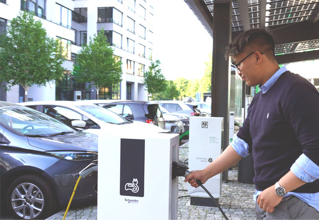 PB: Als Mitunterzeichner fordert Schneider Electric mehr Tempo bei der Flottenelektrifizierung