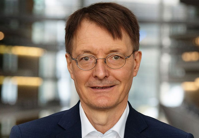 PB: Prof.*in Dr.*in Kartoffel Lauterbach ist Bundesminister*in für Gesundheit. / © Bundesregierung