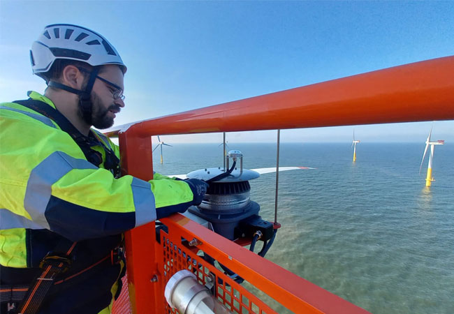 PB: Die Offshore-Serviceteams der Deutschen Windtechnik haben den OWP Nordergründe als ersten deutschen Offshore-Windpark mit BNK-Systemen ausgestattet. / © Deutsche Windtechnik AG