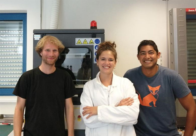 PM: Das Projektteam von links: Hans-Konrad Weber, Caterina Bellatreccia (Gaststudierende von der Universita di Bologna), Dr. Jonathan Florez-Montano. / Hochschule Landshut