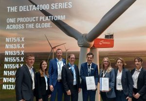 PB: Bild TÜV SÜD von links nach rechts: Hannes Bolzmacher (TÜV SÜD), Juliane Kahr (TÜV SÜD), Benjamin Bartels (TÜV SÜD), Dr. Alexander Kupzok (TÜV SÜD), José Luis Blanco (Nordex), Ornella Luz (Nordex), Janina Springborn (Nordex), Laure Steer (Nordex) / ©: Nordex SE