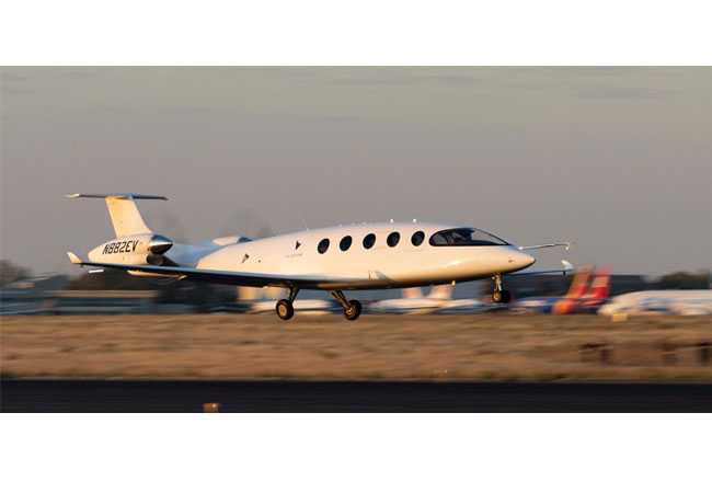 PB: Das komplett neu entwickelte Elektroflugzeug für Kurzstrecken Eviation Alice hebt erstmals ab. Die Klappen werden von einem System angetrieben, das in Deutschland von Kasaero entwickelt wurde. Foto: Eviation
