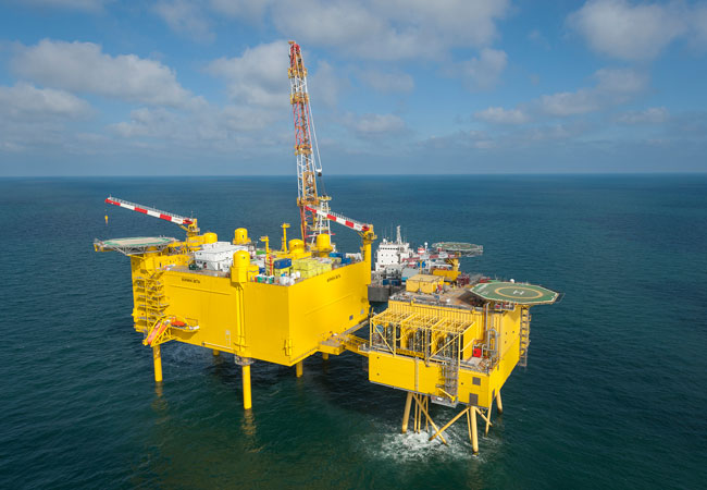 PB: BorWin beta / ©: SeaRenergy Offshore Holding GmbH & Cie. KG