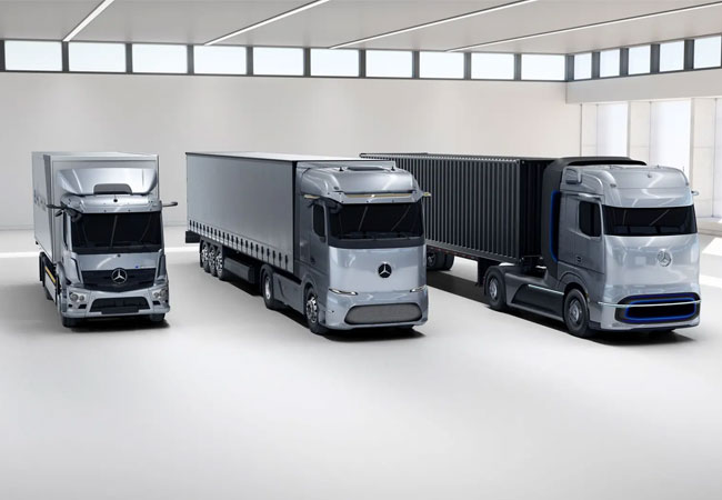 PB: Neue Studie zeigt: Betreiber elektrischer Nutzfahrzeugflotten könnten Stromkosten deutlich senken und Stromnetz entlasten / Foto: © Daimler Truck AG