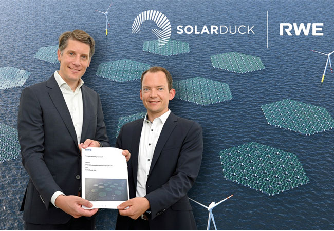 PB: Koen Burgers, CEO SolarDuck und Martin Dörnhöfer, Director of Floating, Hydrogen, Development Optimization, RWE Renewables