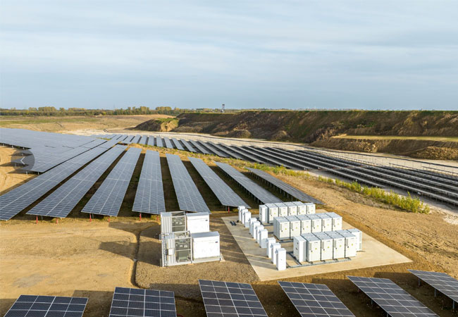 PB: RWE indeland Solarpark