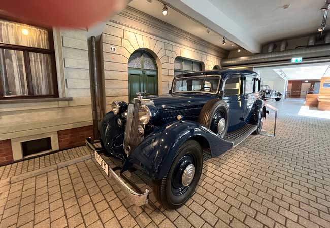 Der Dieselmotor wurde von Anfang an für den Verbrauch von Pflanzenöl erfunden und gebaut, also vollkommen CO2-neutral gefahren / Foto: HB