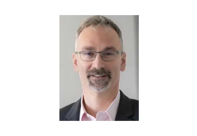 PB: Dr. Cord Landsmann