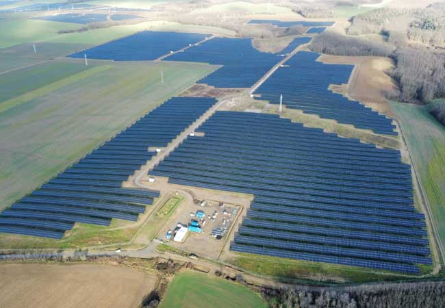 PB: Solarpark Söjtör, IBC SOLAR (© MET Group).