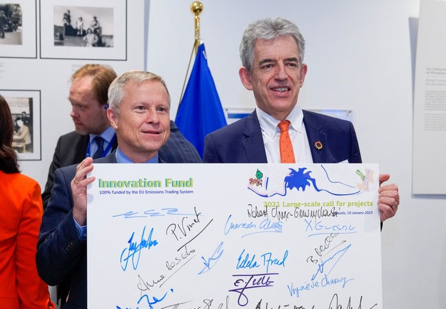 PB: Stephan Gebhardt und Robert Winsloe von Eavor bei der feierlichen Zeremonie des EU Innovation Fund / Eavor GmbH