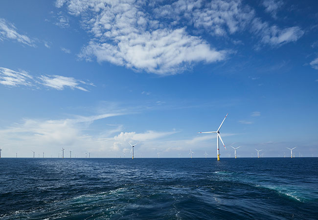 PB: Offshore-Windpark-Hohe-See_Fotograf-Rolf-Otzipka