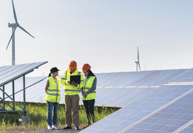 PB: Rekordwachstum von 9,6 % bei erneuerbaren Energien trotz Energiekrise / ©: Renewable capacity