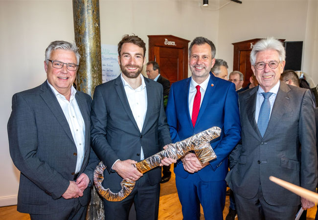 PB: V.l.n.r.: Dr. Klaus Freytag, Tom Lange, Tobias Schick, Dr. Wolfgang Krüger / ©: Stefan Specht