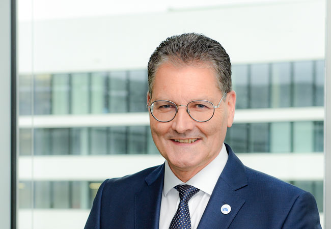 PB: Adrian Willig, VDI-Direktor