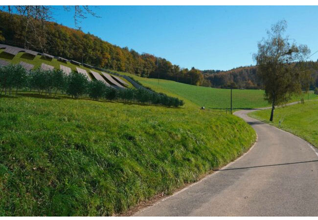 PB: Auf unebenem Boden in Öhningen entsteht einer der ersten Solarparks von RES in Deutschland