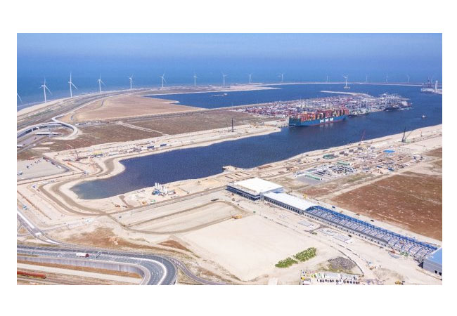 PB: RWG-Terminal im Prinses Amaliahaven | Foto: Topview Luchtfotografie