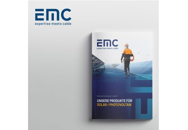 PB: Auf 80 Seiten präsentiert EMC-direct führende Produktlösungen sowie maßgeschneiderte Servicepakete s (© EMC-direct)