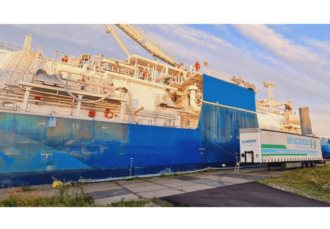 PB: Schiffshavarie in den Niederlanden: ENDEGS unterstützt bei der Bergung eines verunglückten LNG-Tankers