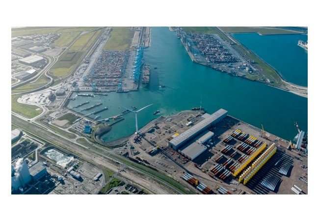 pb: Industrie- und Hafengebiet Maasvlakte 2 | Foto: Martens Multimedia