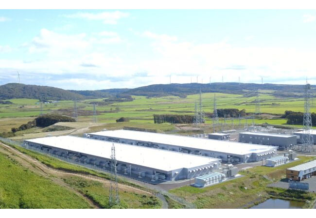 PB: GS Yuasa sorgt für stabile Stromversorgung: Erfolgreicher Start eines der größten Batteriespeichersysteme für die effiziente Nutzung von Windenergie / ©: Yuasa