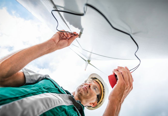PB: Sicherheit bei Windenergieanlagen on- und offshore