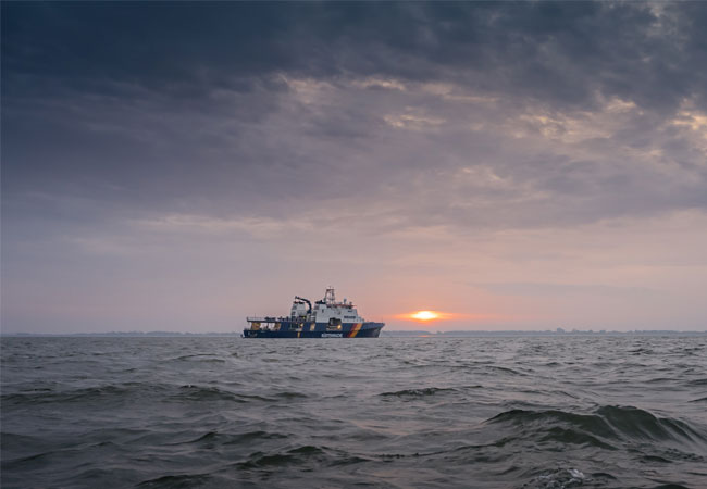 PB: Das Einsatzschiff der Potsdam-Klasse, die BP 83 BAD DÜBEN auf der Nordsee / Quelle: Bundespolizei