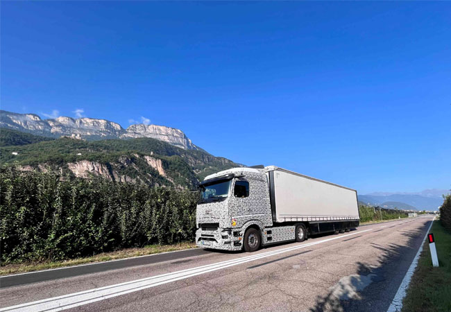 PB: Prototyp des eActros 600 fährt mit 40 Tonnen ohne Zwischenladen 530 Kilometer von Stuttgart nach Südtirol