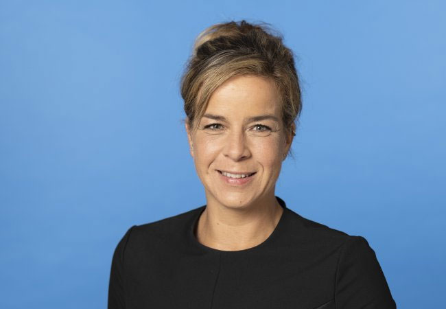 PB: Mona-Neubaur, grüne Minister*in für Wirtschaft, Industrie, Klimaschutz und Energie und stellvertretende Ministerpräsidentin des Landes Nordrhein-Westfalen / Foto: Land NRW / Ralph Sondermann