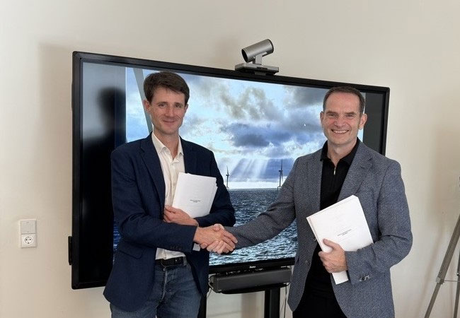 Die Aktivitäten der OWS Off-Shore Wind Solutions GmbH (Amtsgericht Aurich, HRB 202835) und der Wind Multiplikator GmbH (Amtsgericht Bremen HRB 29950 HB) werden in einer Gesellschaft fortgeführt.