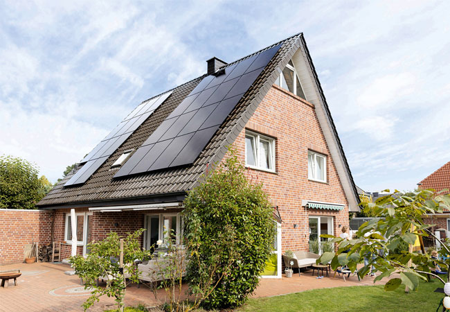 PB: 1KOMMA5° startet mit der Übernahme des führenden Solaranbieters “Zonduurzaam” in den Niederlanden