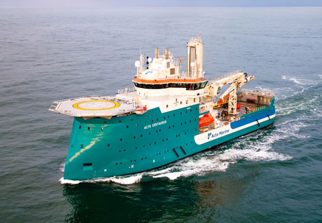 PB: Serviceschiff Acta Centaurus / ©: Vattenfall