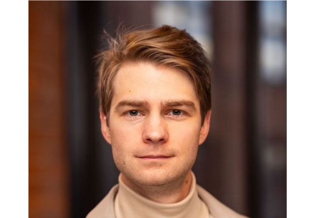 PB: Adam Tucker, Director, Financial Communications / ©: GE Vernova