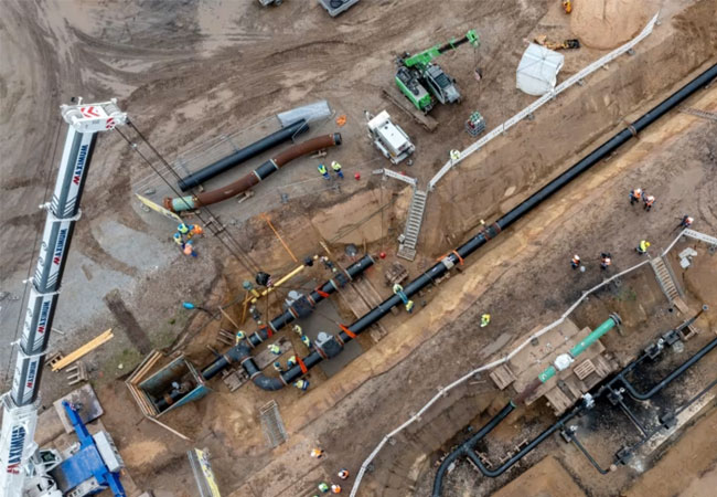 PB: Einbau der Molchschleuse für die derzeit in Umstellung befindliche ONTRAS Erdgasleitung für den Energiepark Bad Lauchstädt. / ©: ONTRAS Gastransport GmbH
