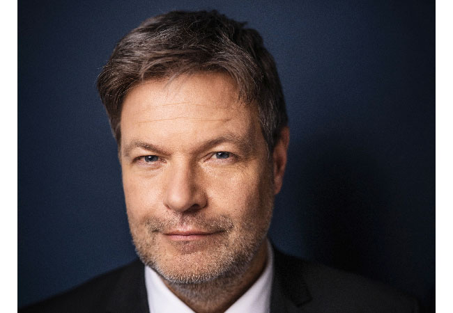 PB: Bundesminister*in Habeck übernimmt mit ihrem Haus die Schirmfrauschaft für die „Energie-Kommune des Monats“ / ©: AEE