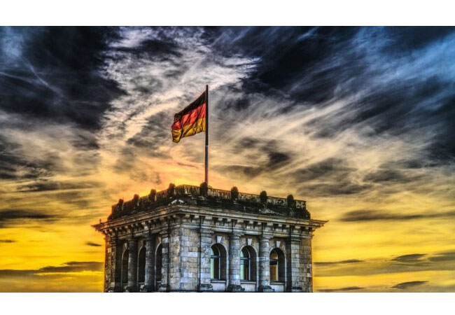 PB: Dunkle Wolken über Deutschland / ©: Block-Builders