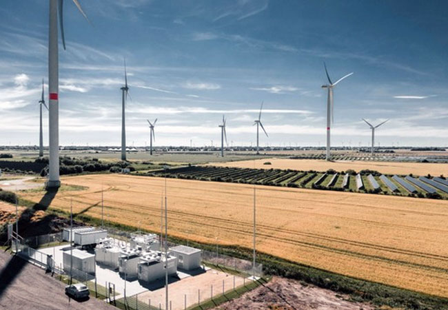 PB: Energie für die Industrie: Windkraft, Solarenergie und Wasserstofferzeugung. (Foto: GP JOULE) 