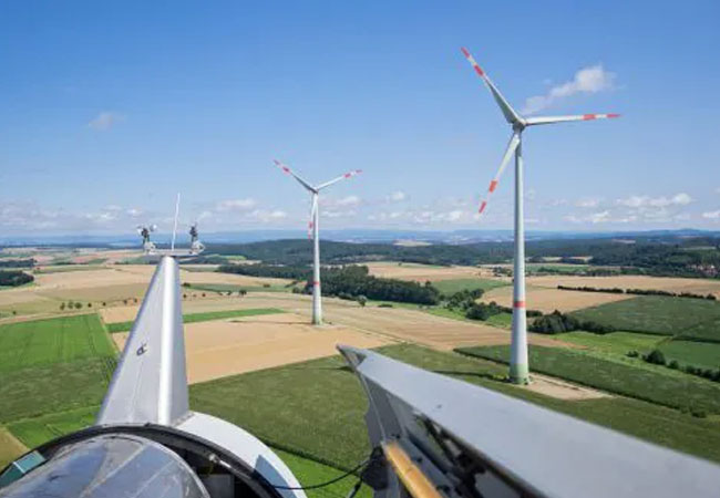 PB: Windenergieanlagen an Land, niedersächsische Kommunen sollen künftig von Akzeptanzabgabe profitieren / ©: LEE
