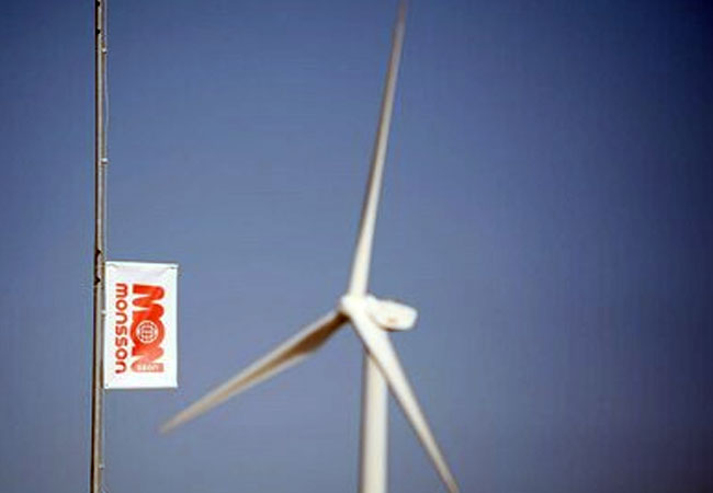 PB: Photovoltaik-Wind-Batterie-Hybridprojekt eröffnet - An der Veranstaltung nahmen Vertreter von Behörden und aus der Wirtschaft sowie Fachleute aus dem Energiebereich teil. / ©: Monsson