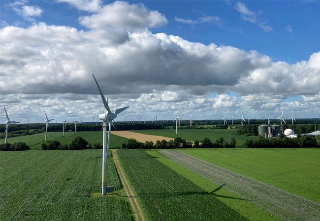 Pressefoto: Der Windpark Midlum besteht derzeit aus 70 Enercon-Anlagen vom Typ E-40. Gemeinsam wollen ENOVA und Triodos Energy Transition Europe Fund das Repowering des Standortes vorantreiben. / ©: ENOVA