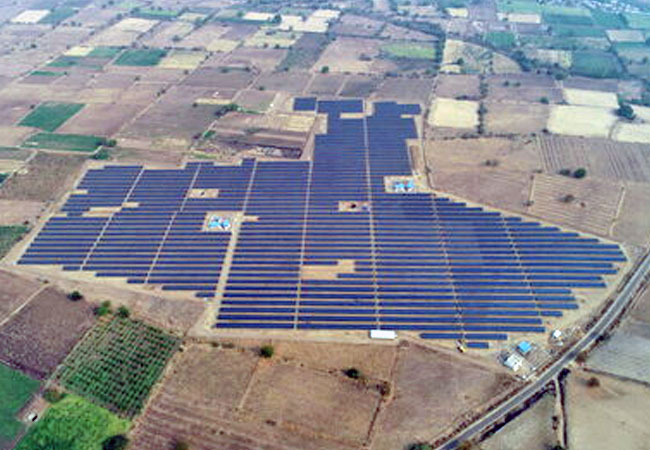 PB: Enfinity Global operational solar power plant in India / ©: Enfinity Global