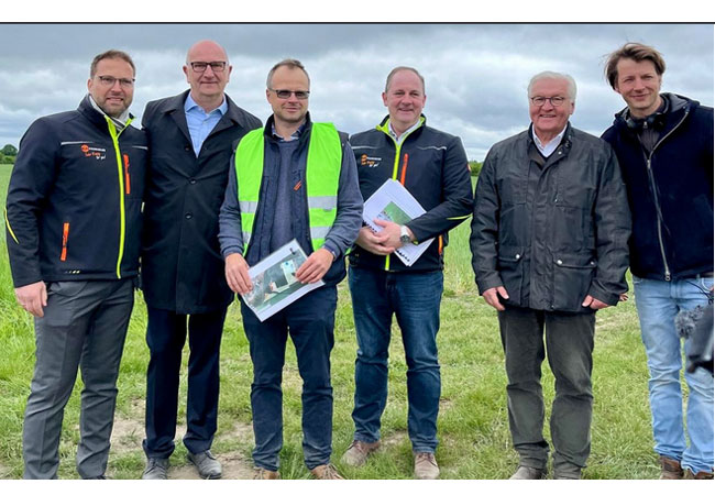 PB: Bundespräsident*in Steinmeier besucht zukunftsweisenden Steinhöfel / ©: SUNfarming GmbH