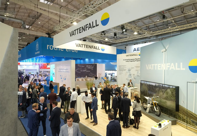 PB: Mehr als 1.500 Unternehmen aus 40 Ländern präsentieren in zehn Messehallen bis zu 40.000 Teilnehmenden aus 100 Nationen ihre Innovationen und Lösungen © Hamburg Messe und Congress / Stephan Wallocha