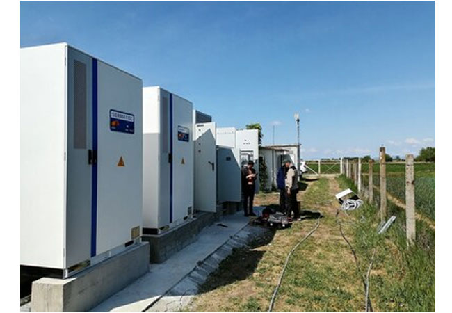 PB: Das 372-kWh-Speichersystem der EasyCube-Serie eignet sich besonders gut für den Bedarf an Energiespeichern mit großer Kapazität für Gewerbe und Industrie
