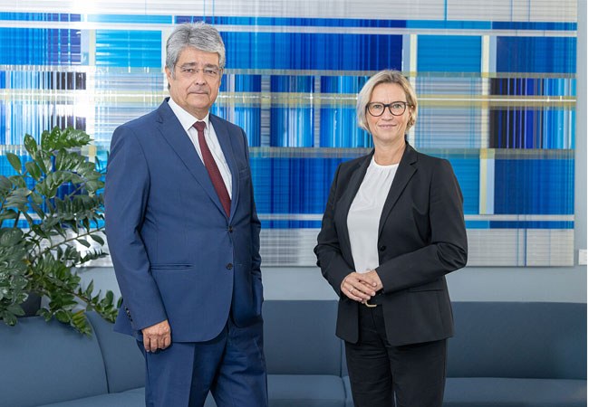 PB: FEEI Jahrespressekonferenz (V. l. n. r. : Wolfgang Hesoun (FEEI-Obmann), Marion Mitsch (FEEI-Geschäftsführerin) / ©: FEEI/APA-Fotoservice/Juhasz