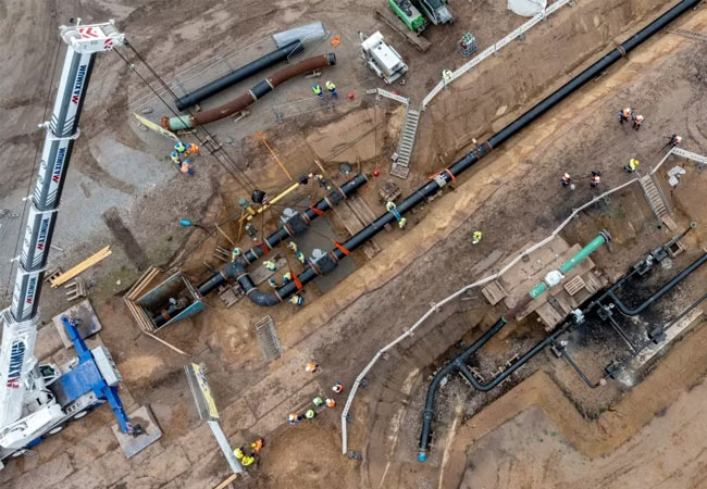 PB: Einbau der Molchschleuse für die künftige ONTRAS Wasserstoffleitung zur TotalEnergy nach Leuna. (c) ONTRAS 2023