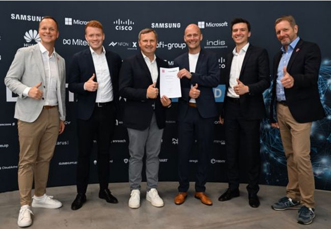 PB: Phoenix Contact und Telekom bieten gemeinsam Ladelösung für E-Dienstfahrzeuge an / ©: Phoenix Contact
