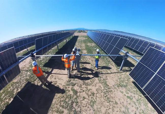 Pressefoto: JUWI verkauft zwei Solarprojekte in Colorado an den US-Energieversorger Tri-State / © Juwi GmbH