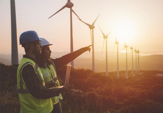 PB: Sogenannte "Green Jobs" können dabei helfen, den Earth Overshoot Day nach hinten zu schieben. (©: Getty, 831152982, Fotograf: serts)